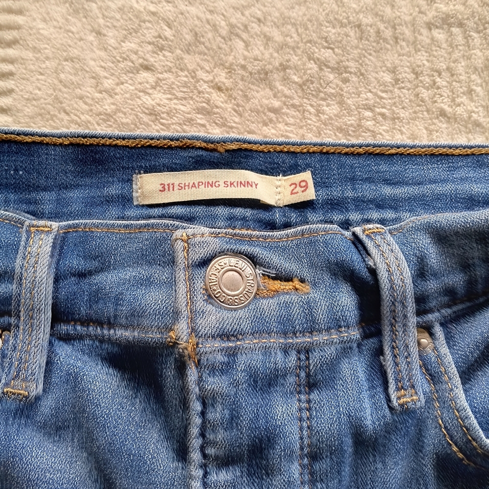 LEVIS  EMBROIDERED SKINNY STRETCH JEANS WOMENS 29 - Picture 3 of 5